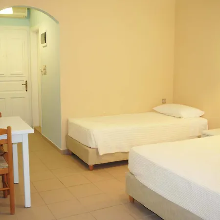 Apollonia Aparthotel 2*