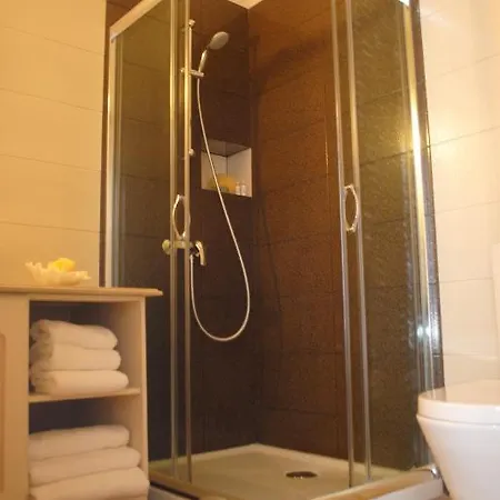 Apollonia Aparthotel